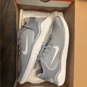 Nike Free Run Gray and White Sneakers NEW